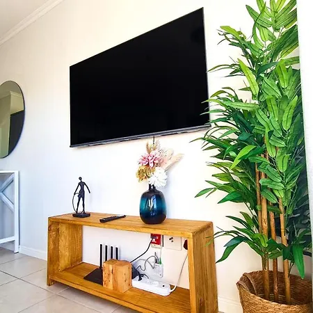 1B - Golden Pearl Of Parklands Apartment Cape Town Exterior photo