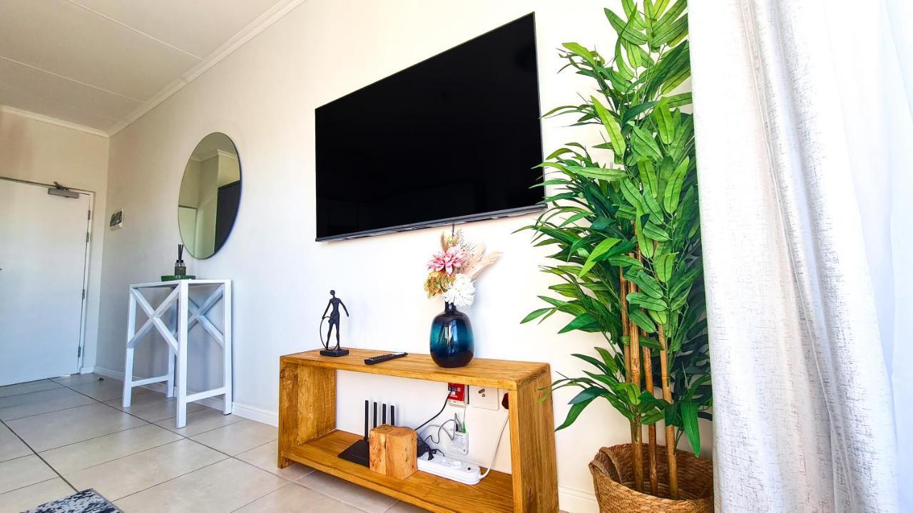 1b - Golden Pearl Of Parklands Apartment Cape Town